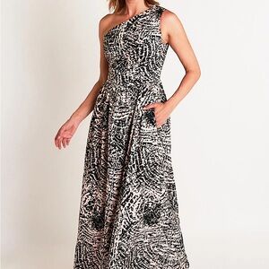 Black and White Asymmetrical One-Shoulder Maxi Dress
